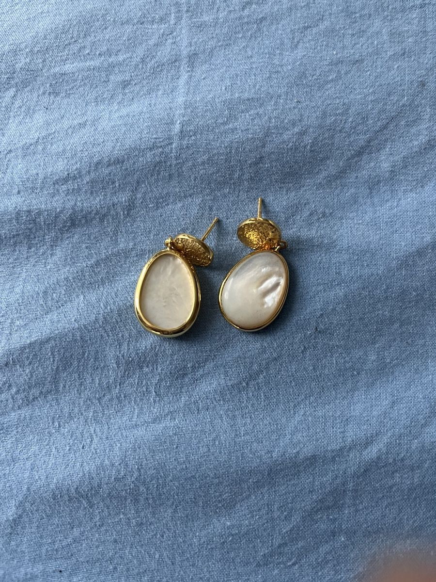 Orecchini pendenti & Orecchini a lobo: Unique Gold-Plated Earrings with  Stone – Usato da Biel/Bienne venduto da rob_25s7
