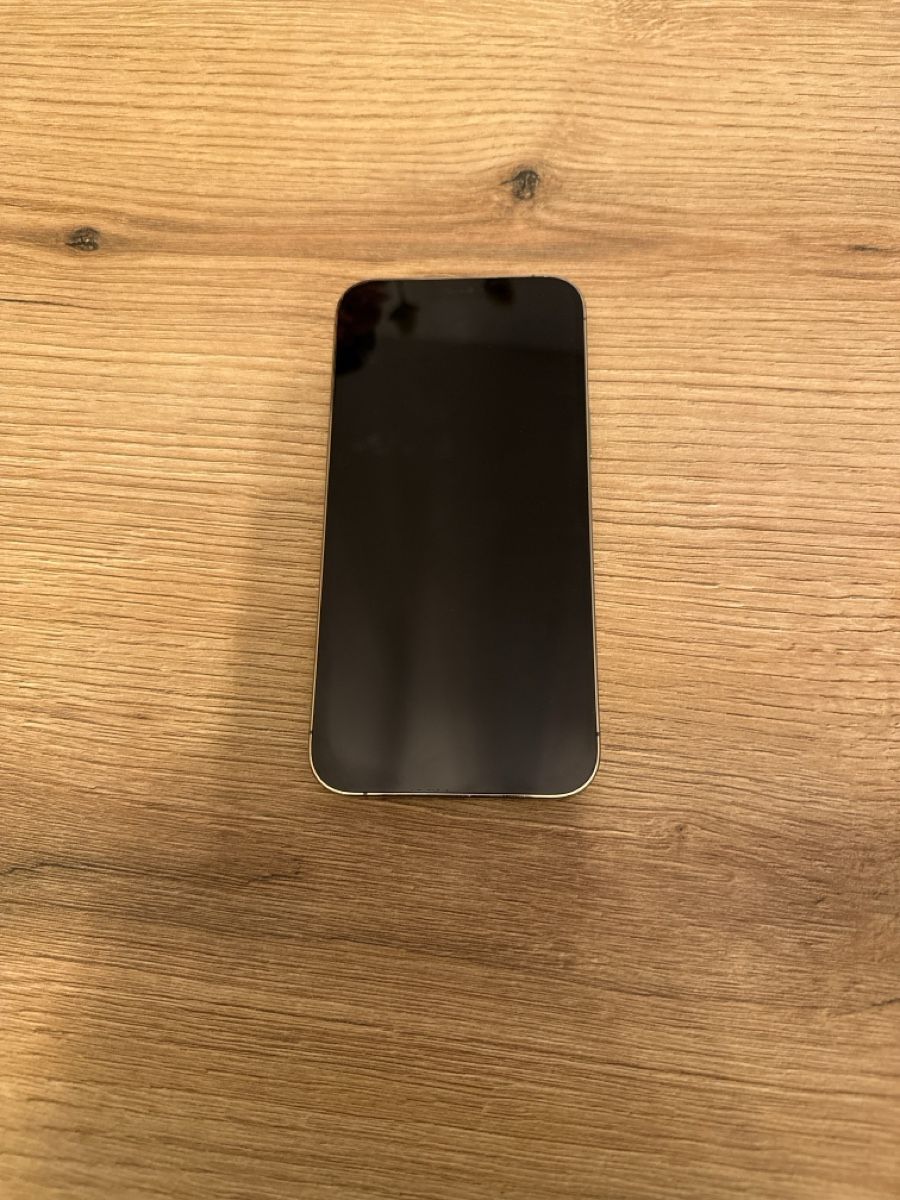 Apple Portables: Iphone 12 pro Max – D'occasion à Wahlen b. Laufen par Amdin