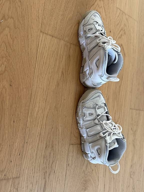 Scarpe da donna: NIKE SNEAKERS 37.5 – Usato da Niederhasli venduto da agn_28zq 1