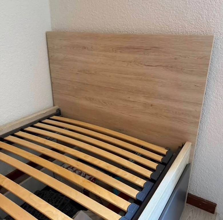 Betten: Lit une place – Gebraucht aus Forel (Lavaux) von vin_6xqx 1