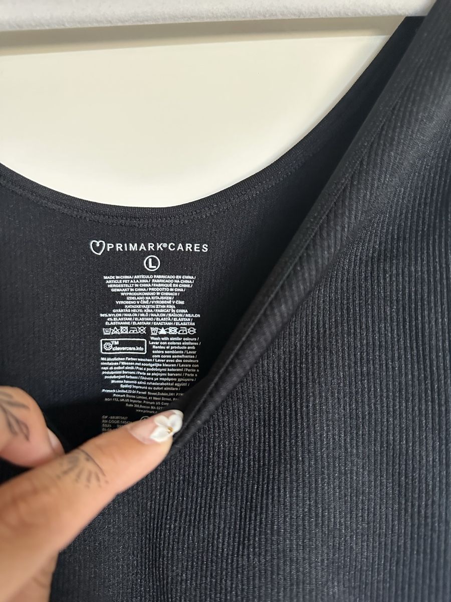 Jumpsuits: Body Damen Schwarz Grösse L Neu – D'occasion à Reinach BL par Alles_muss_weg00 2