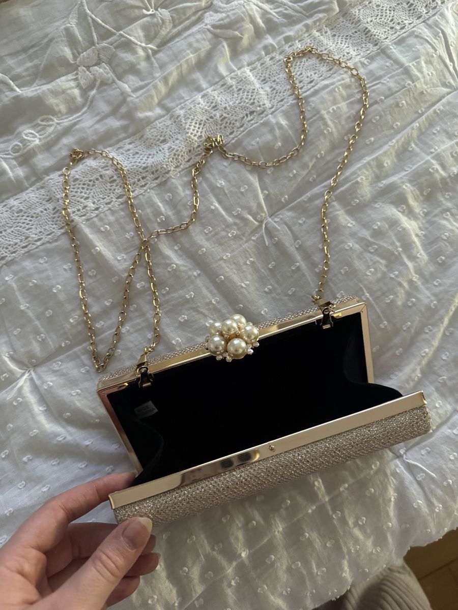 Taschen für Damen: Glitzernde Clutch – Neu (gemäss Beschreibung) aus St. Gallen von mic_y2tq 2