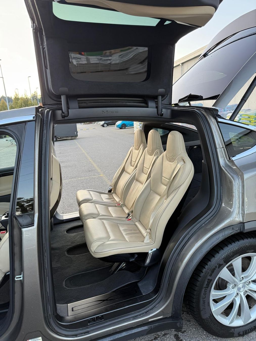Tesla Automobili: Tesla Model x 90D Free Supercharge – Usato da Tann venduto da Samimi02 9