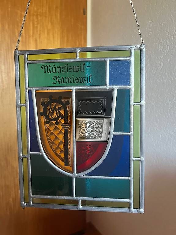 Figuren: Dorf-Wappen Mümliswil-Ramiswil – Gebraucht aus Olten von gabriel_27 1