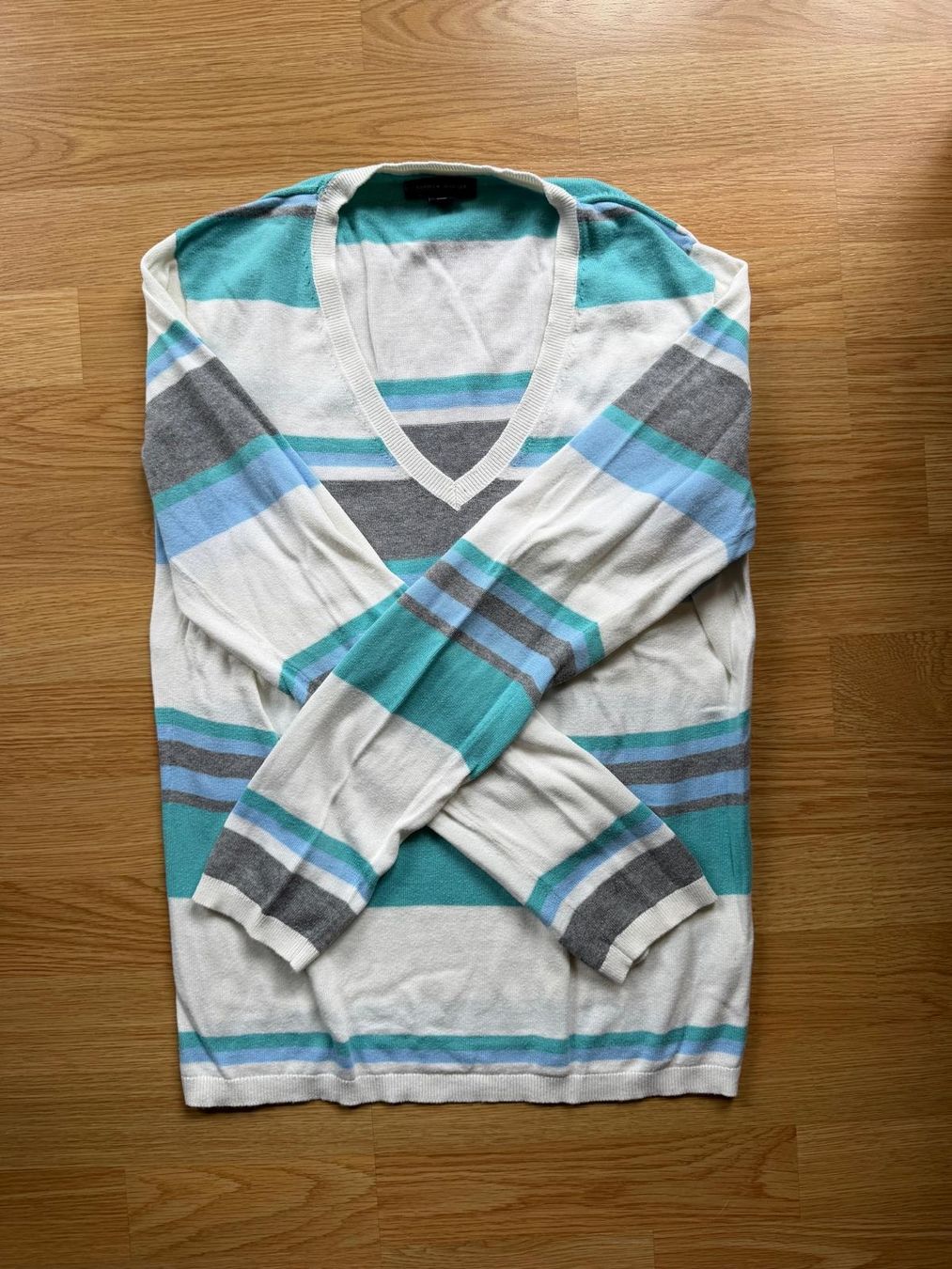 Tommy Hilfiger Lotti di vestiti: Tommy Hilfiger Pullover Grösse M – Usato da Zürich venduto da ttmgybta 1