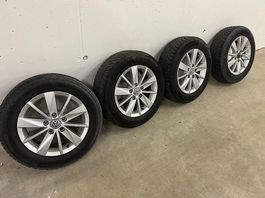 VW-Originalfelgen mit Winterpneus Continental 195/65 R 15