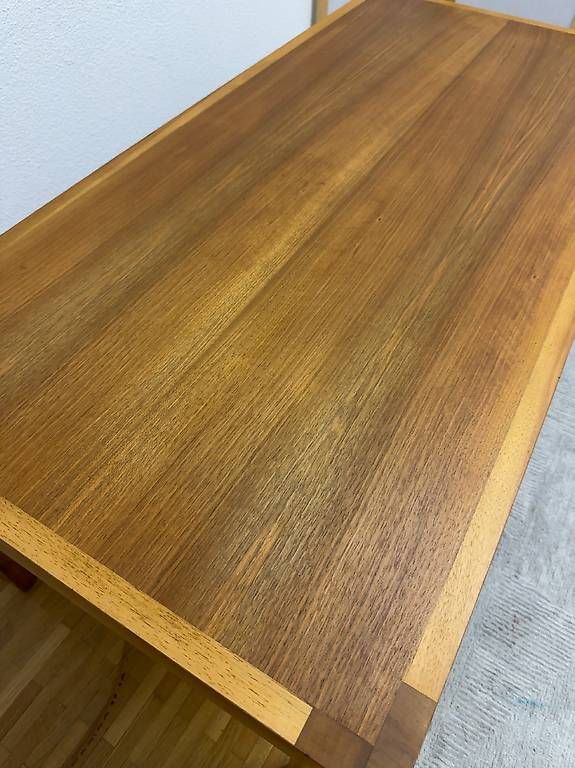 Tables: Massiver Couchtisch aus Holz – D'occasion à Effretikon par bek_6sgb 2