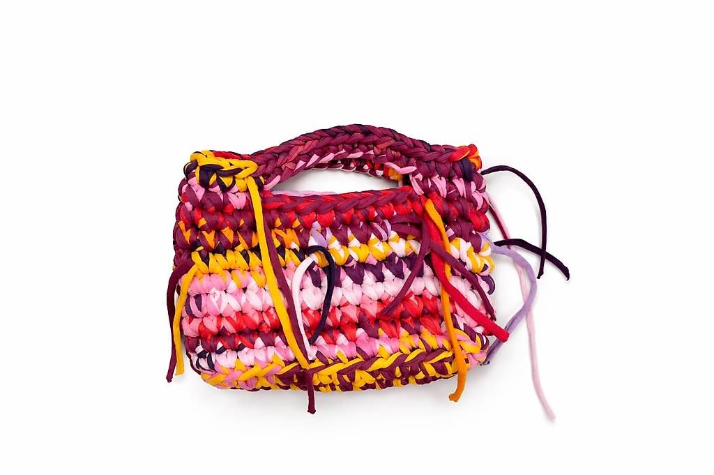Taschen für Damen: Handgemachte gehäkelte Tasche – Neu (gemäss Beschreibung) aus Olten von Schrankperle