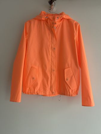 Cool sporty neon hoodie Akris Punto 34