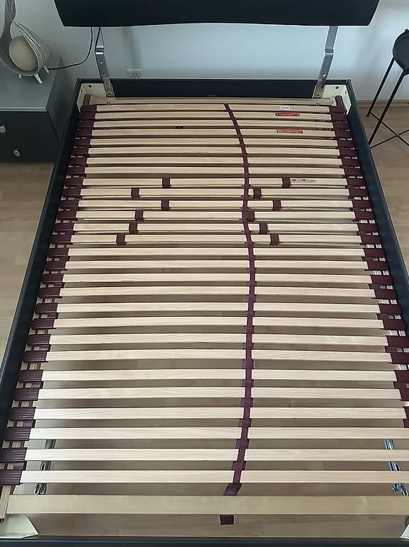Letti: Bett 140x200cm inkl. Lattenrost – Usato da St. Gallen venduto da FaNa93 1