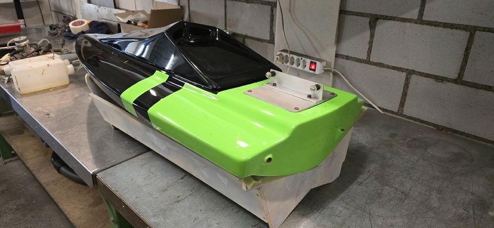 Modellismo RC: FSR Rennboot // Bella von Heiner Gundert – Usato da St. Gallen venduto da Fruehlings_Putz 1
