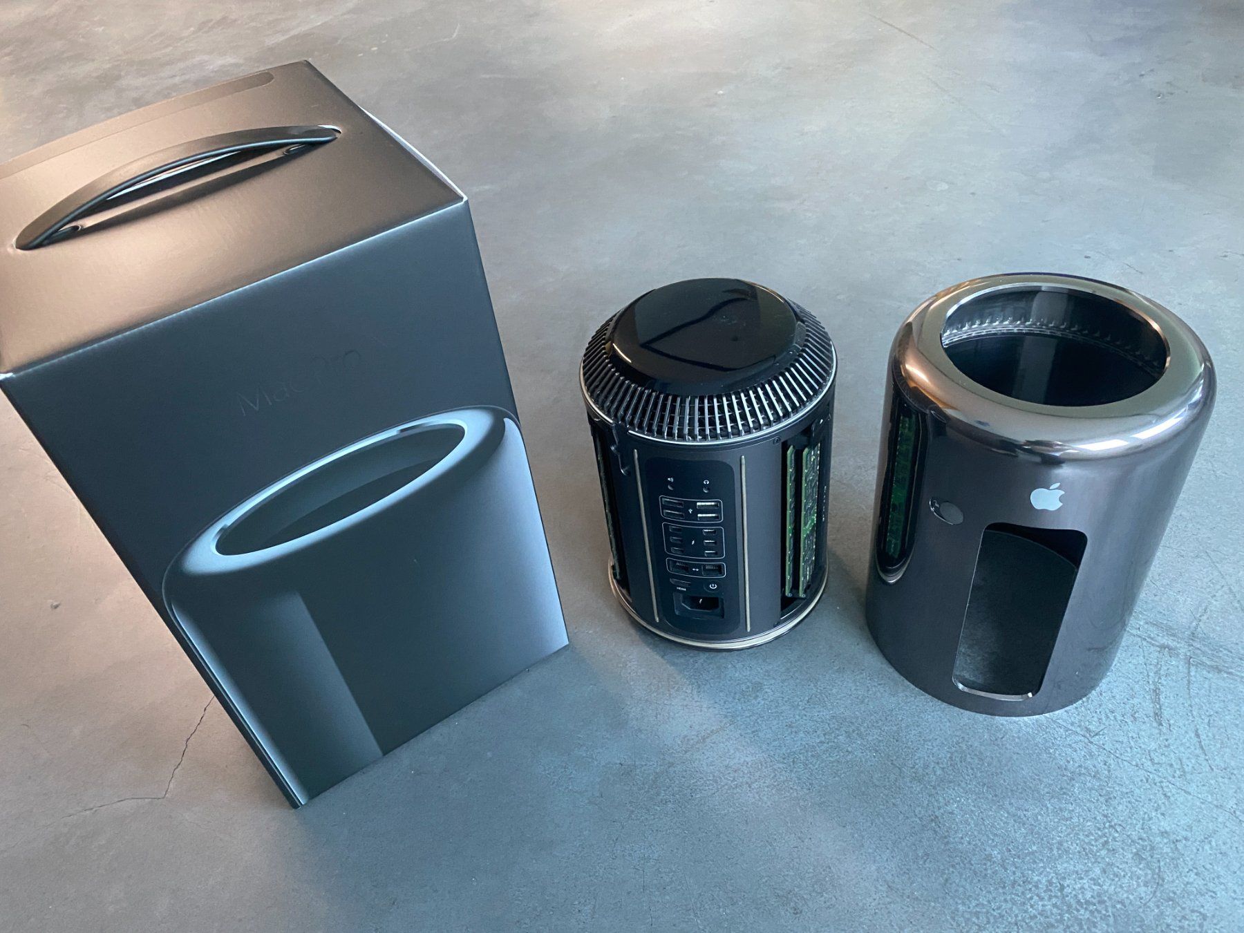 Apple PCs: Apple Mac Pro (Late 2013) – D'occasion à Chur par dr.retro 4