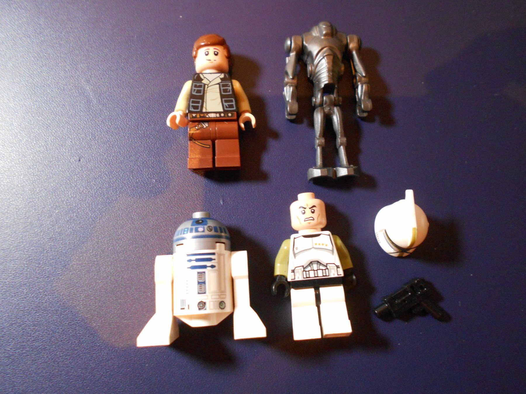 Lego Spielzeuge: Lego Star Wars Figuren ( 824 ) – Gebraucht aus Niederuzwil von hexli_66