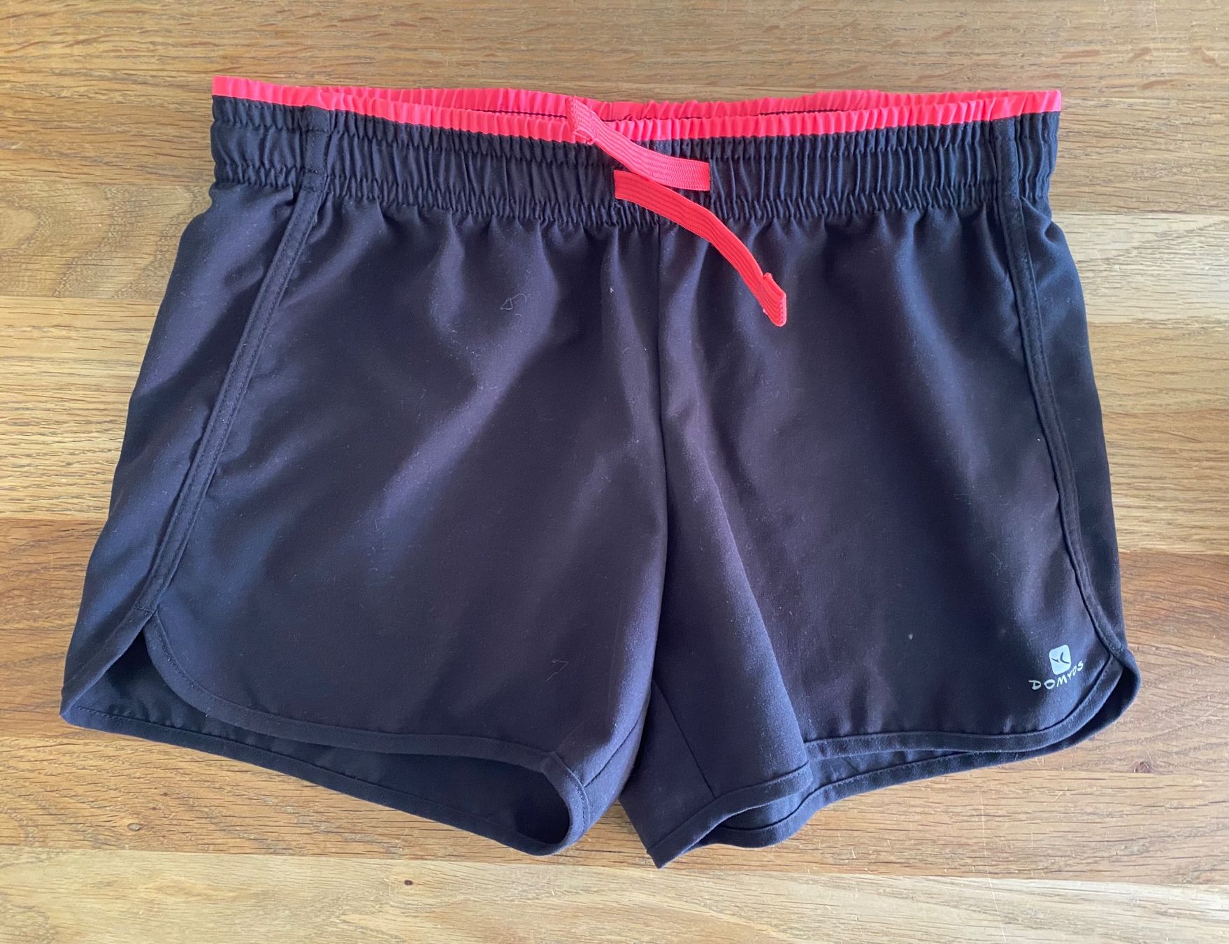 Hosen: Mädchen-Shorts, 140/146cm, BRIEF – Gebraucht aus Bassersdorf von jgo_9mfk