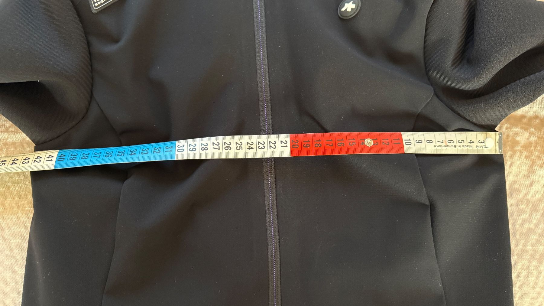 Assos Giacche: ASSOS Damen Softshell Jacke Dyora RS Grösse L NEU – Nuovo (secondo la descrizione) da Birsfelden venduto da Nic21 7