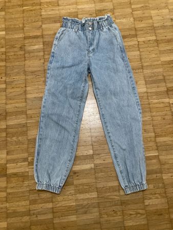 Lockersitzende Jeans Gr. M
