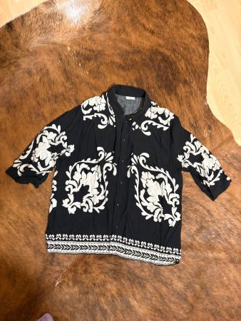 Schwarze Sommer Bluse mit Muster, Gr. MTop Zustand!