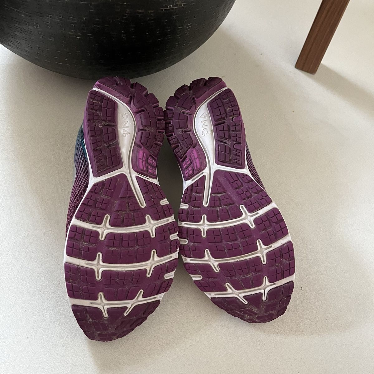 Brooks Scarpe da donna: Brooks Ghost Laufschuh Turnschuh Grösse 40 – Usato da Buochs venduto da charlie18 3
