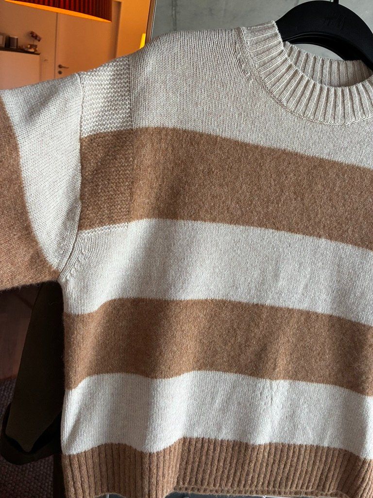 Vanessa Bruno Maglioni & Felpe: Vanessa Bruno! wunderschöner neuer Strickpullover Gr. 36 – Nuovo e nell'imballaggio originale da Winterthur venduto da Mitschg 1
