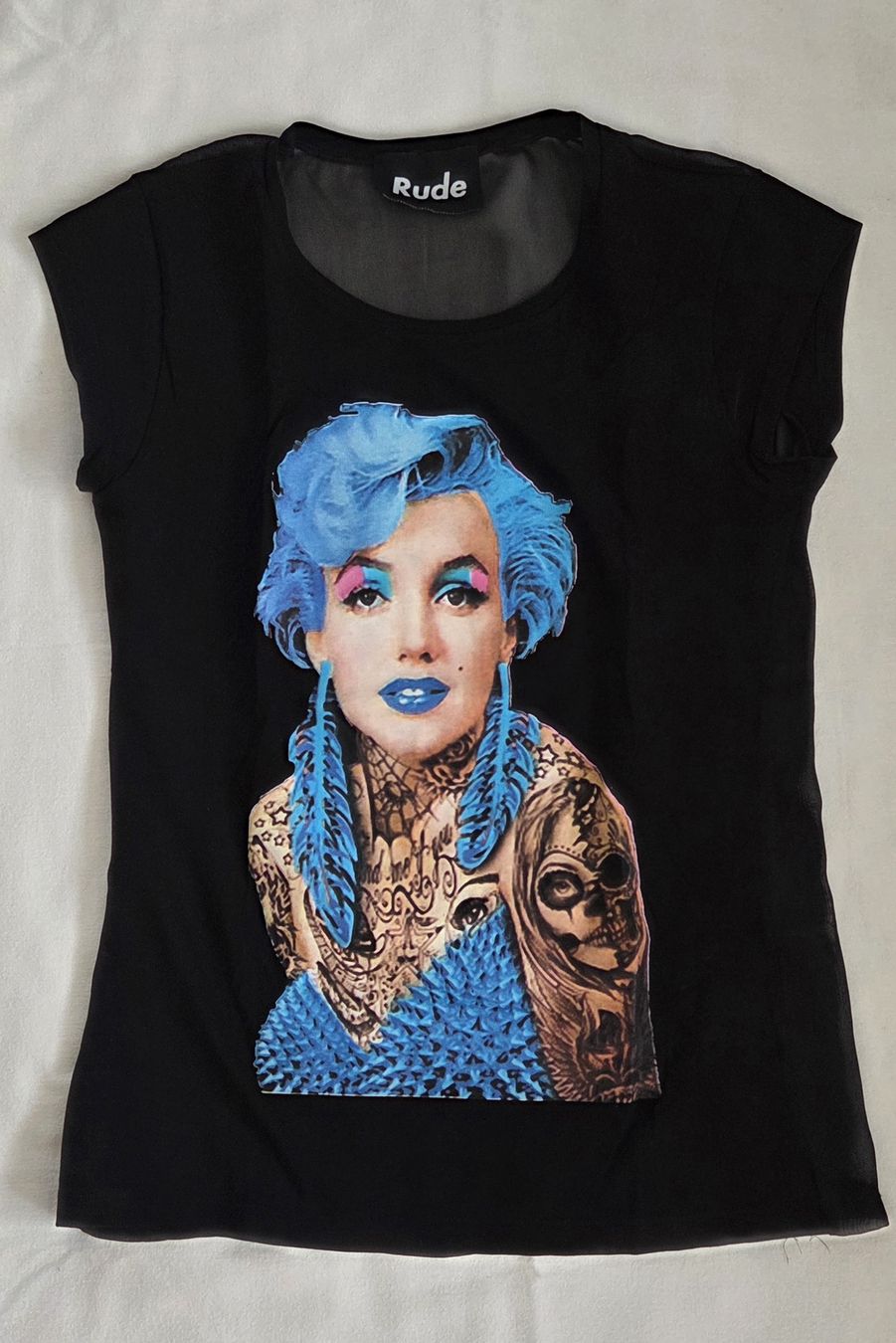 T-shirt: Schwarzes Damen-T-Shirt  – Nuovo (secondo la descrizione) da Belp venduto da mar_wyp6