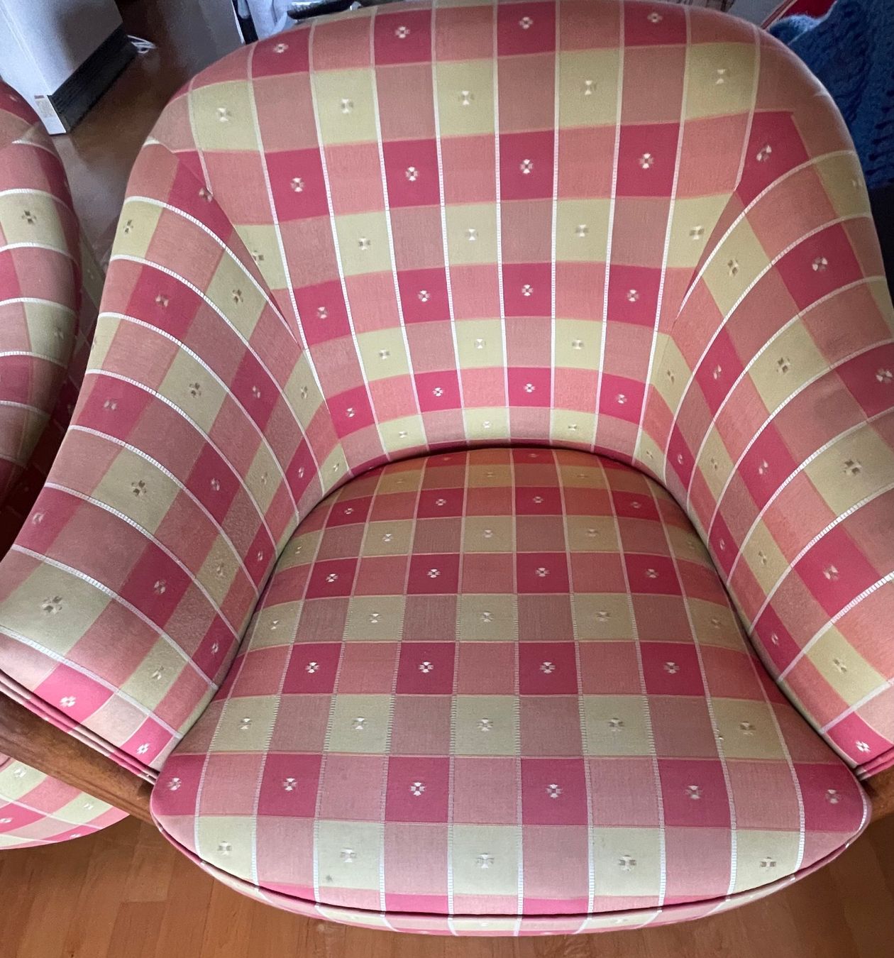 Poltrone: Fauteuils Sessel antik mit Designers Guild Stoff – Usato da Meilen venduto da Oman1 2