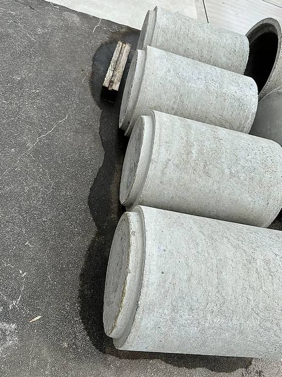 Etangs & Fontaines déco.: Schachtring, Zementr., Brunnenring DN 300 mm / 550 mit Boden – D'occasion à Oberschrot par baldachin01 1