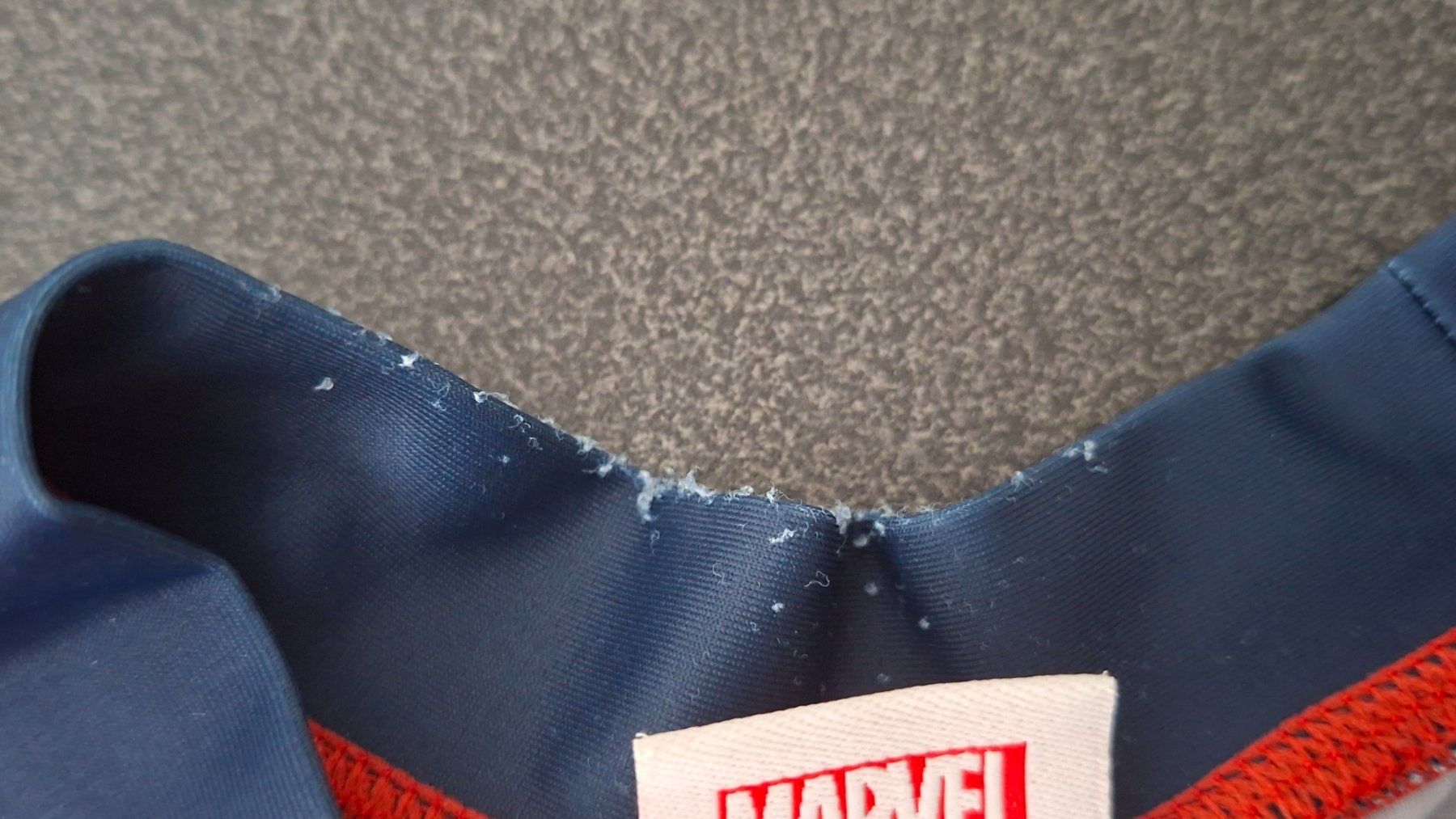 Manor Badehosen: Schwimmshirt Spiderman Marvel von Manor 110/116 – Gebraucht aus Gattikon von jeansgli 2