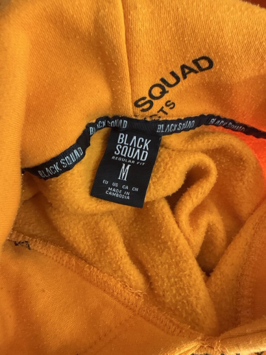 Maglioni & Felpe: Kapuzenpullover Black Squad orange gebraucht – Usato da Winterthur venduto da san_9m2f 3
