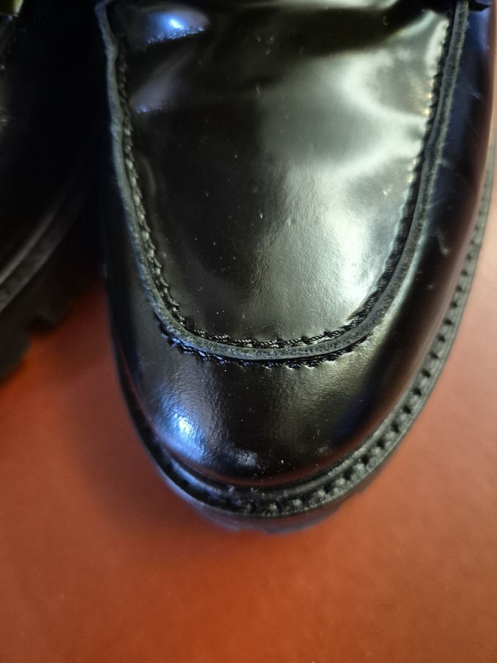Scarpe da donna: Schwarze Leder Slipper Loafer Rivecoure 39 – Usato da Zürich venduto da Enila1977 2