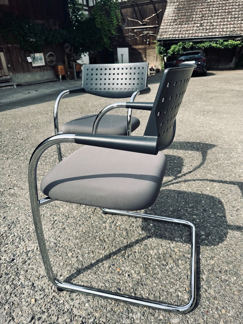 Vitra Sedie: 2 Vitra -Stühle, gut erhalten – Usato da Otelfingen venduto da Yossi-68 7