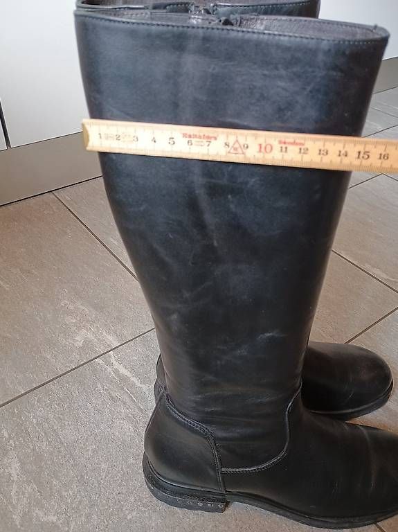 Scarpe da donna: Stiefel Leder schwarz Gr. 39 – Usato da Ramosch venduto da chacarera 4