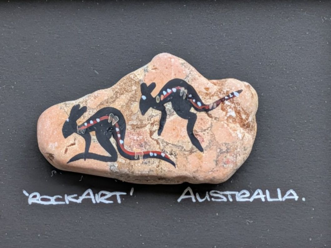 Tutte le decorazioni: Gesteinmalerei Kängurus Australien handbemalt mit Rahmen – Usato da Herisau venduto da apo_bxx7 1