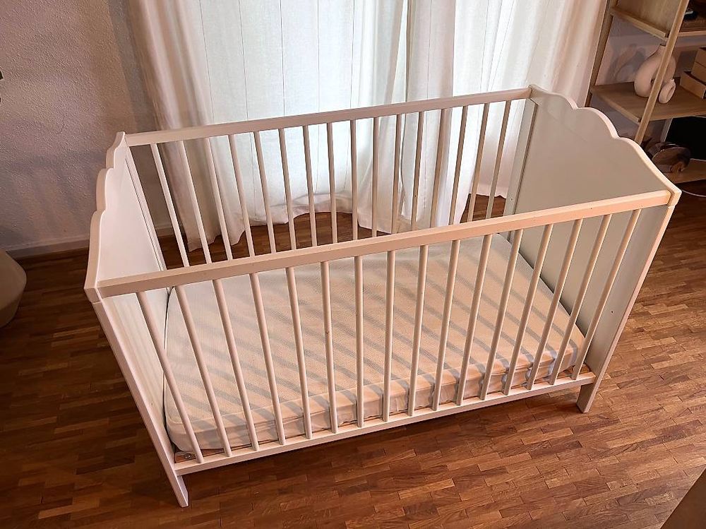 Ikea Hensvik Babybett