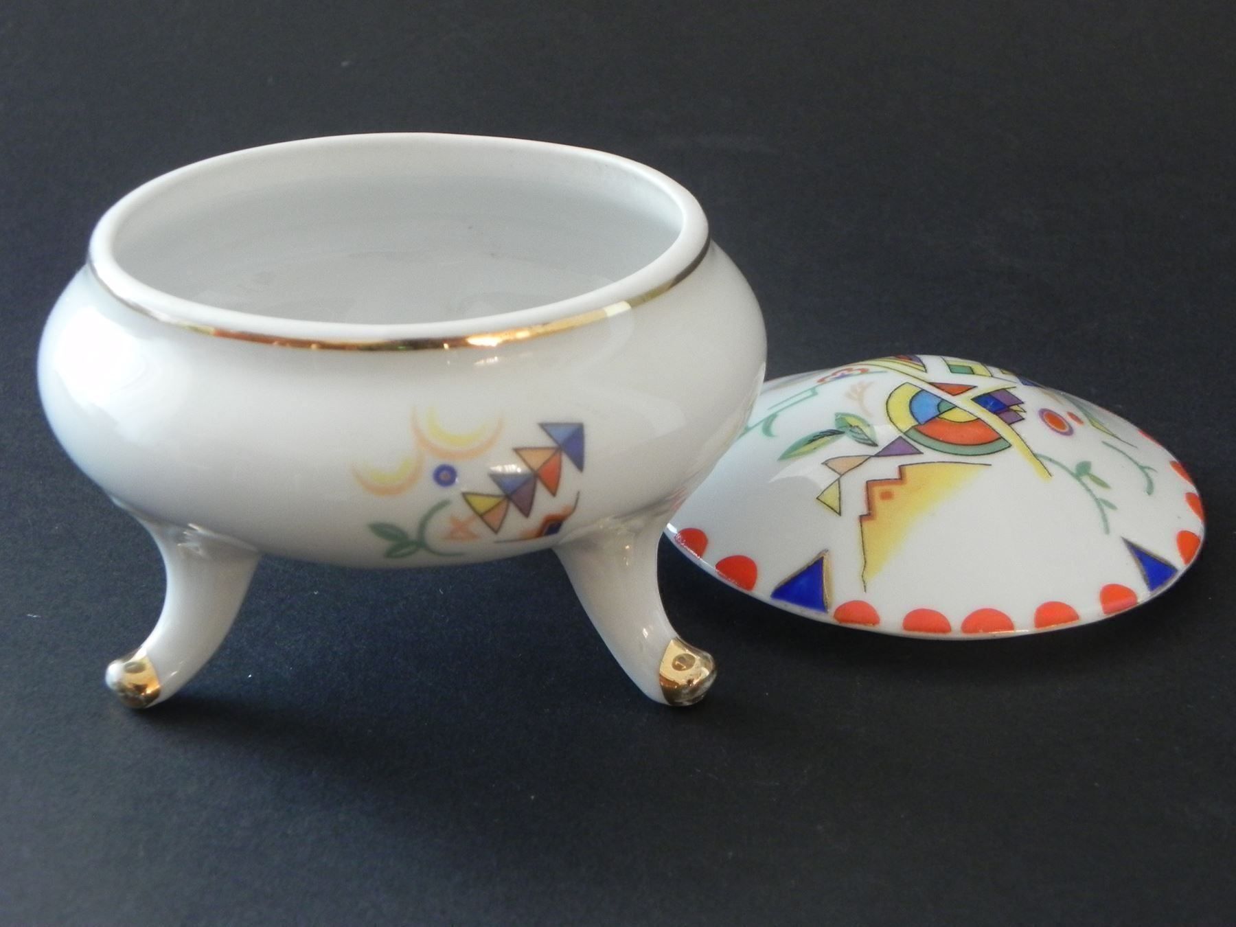Tutte le decorazioni: Schöne, alte Dose auf Füssen - Design Art Deco – Nuovo (secondo la descrizione) da Zürich venduto da LodgE-21 3