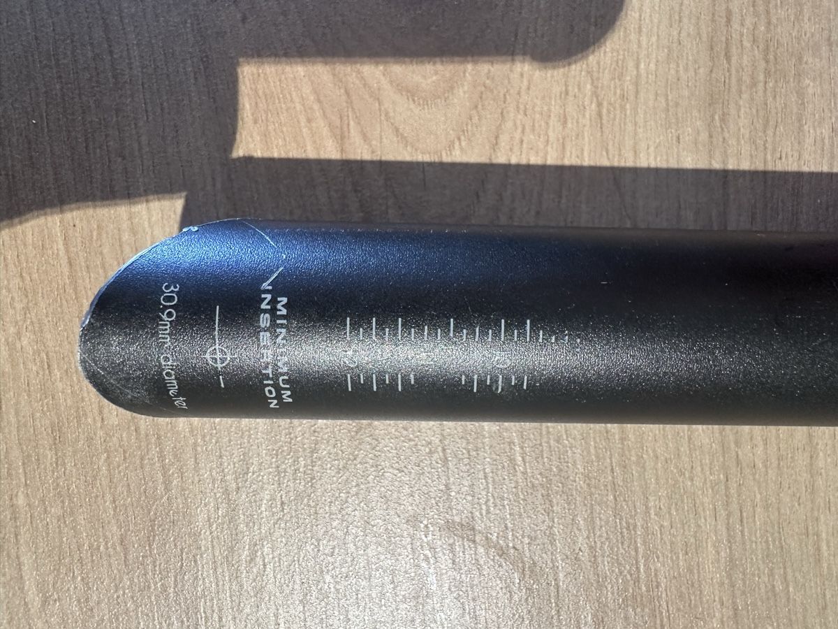 Ersatzteile: Seatpost 30.9mm diameter with clamp used condition – Gebraucht aus Wildegg von dmy_8j9x 2