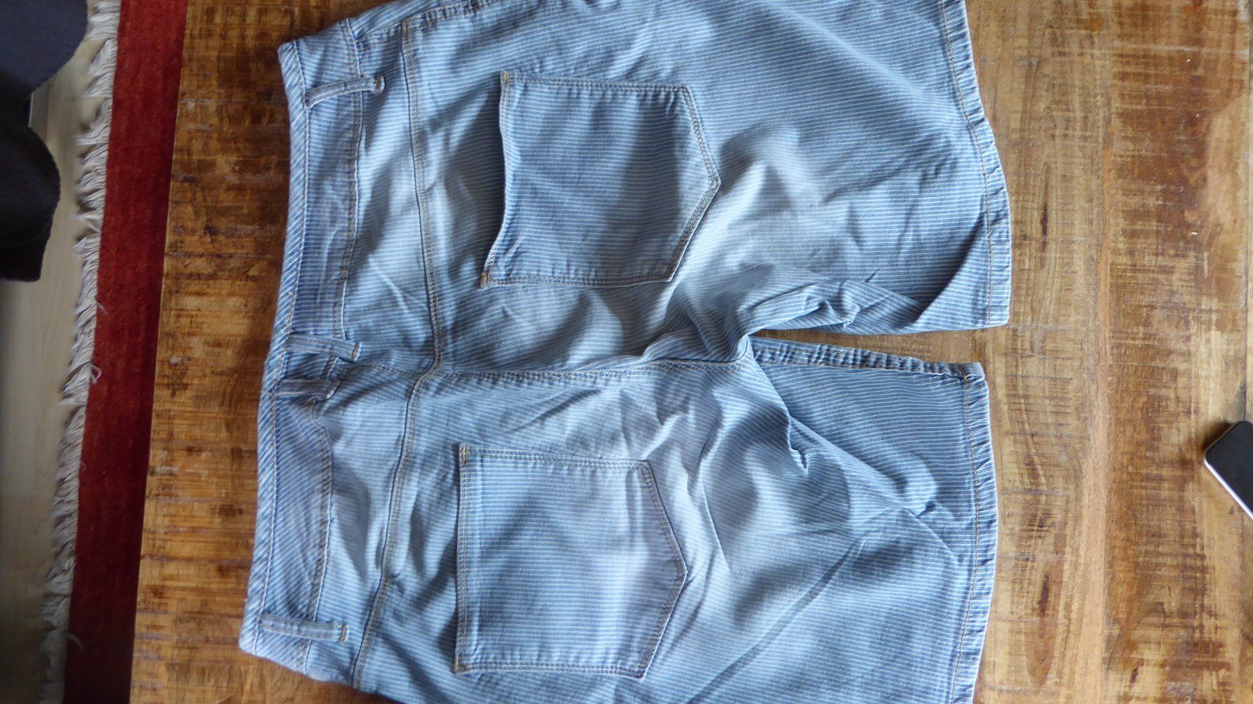 Pantaloni: Gestreifte Kurzhose Gr 40 Jake s – Usato da Sargans venduto da Benziner 6