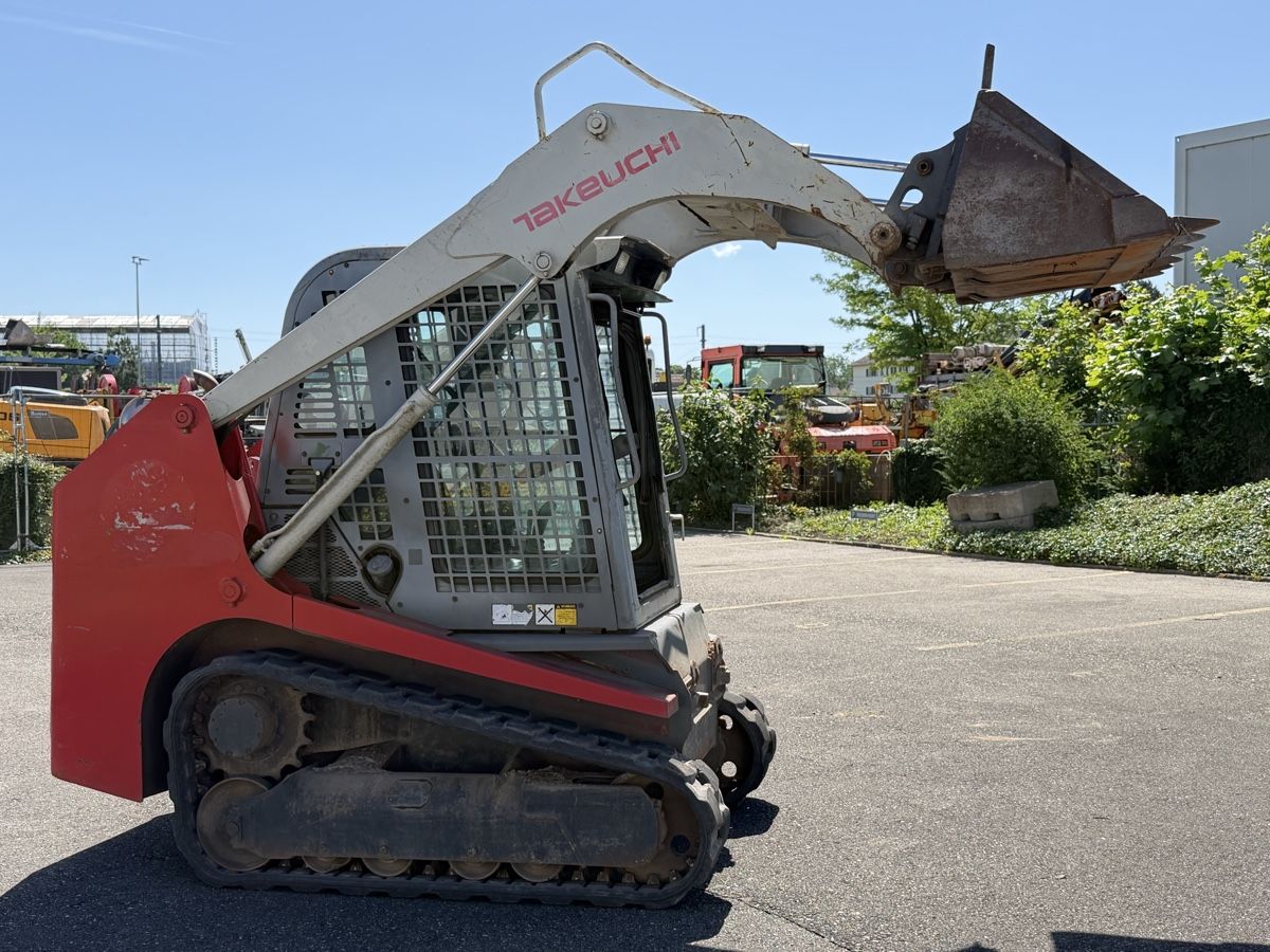 Chargeur de ferme: Chargeuse Takeuchi compacte TL 230 / 1828H heures – D'occasion à lyssach par brax2019 6