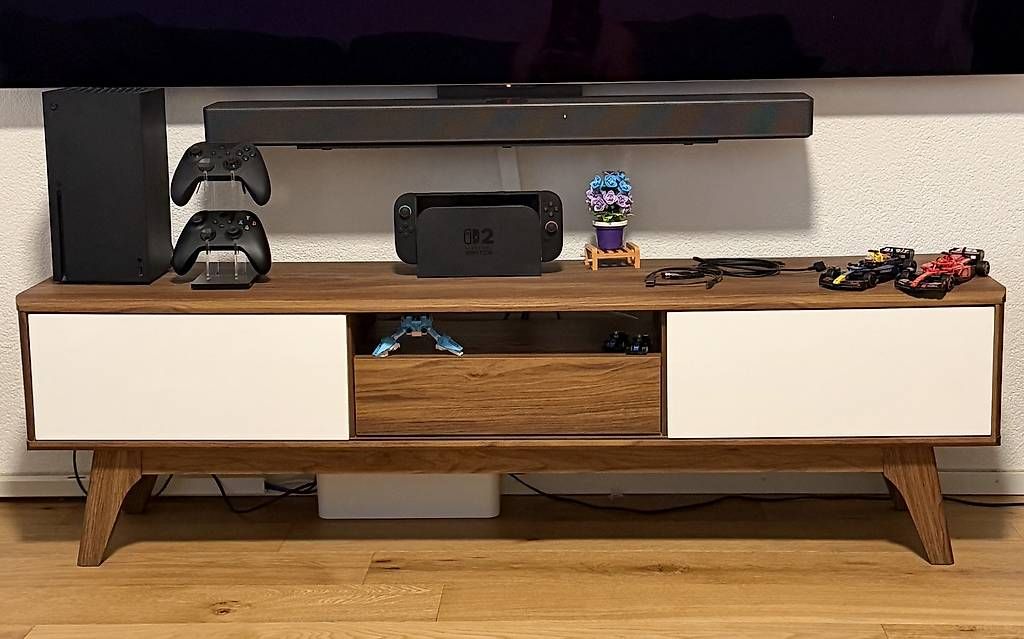 TV Möbel: TV Möbel – Gebraucht aus Spreitenbach von jus_v5br