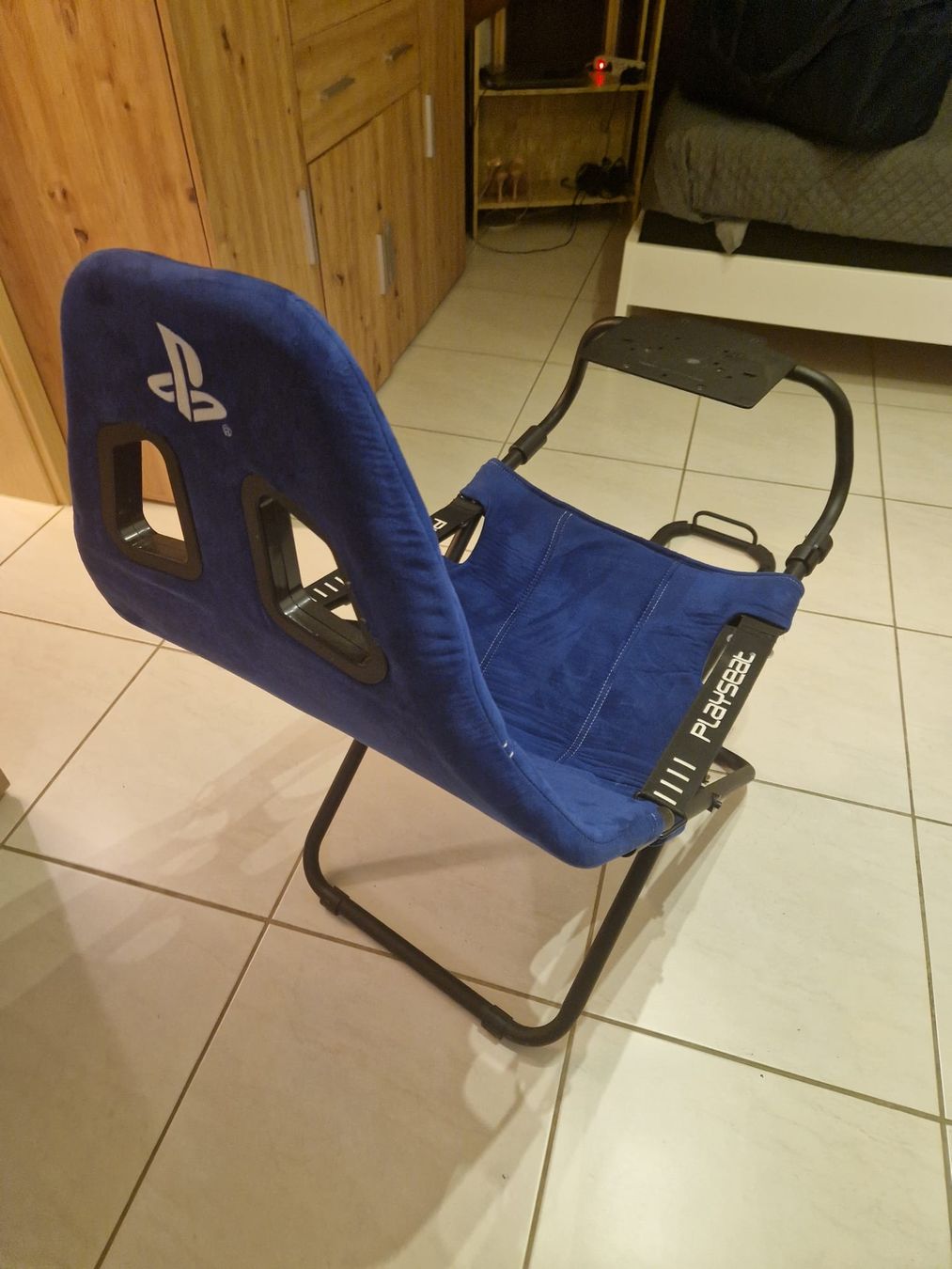 Steuerung: Playseat+ thrustmaster T300RS – Gebraucht aus Emmenbrücke von res_8kyl 3