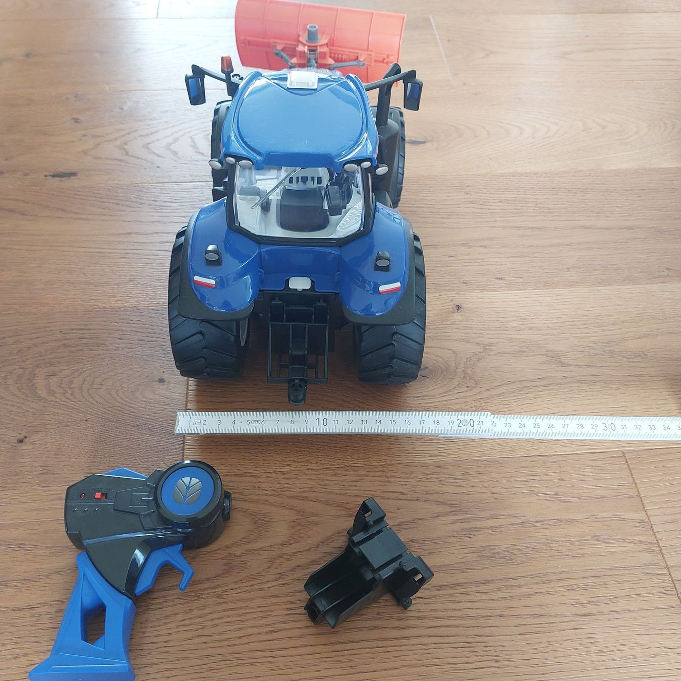 Spielzeuge: Ferngesteuerter Traktor New Holland – Neu (gemäss Beschreibung) aus Näfels von son_nb5b 1