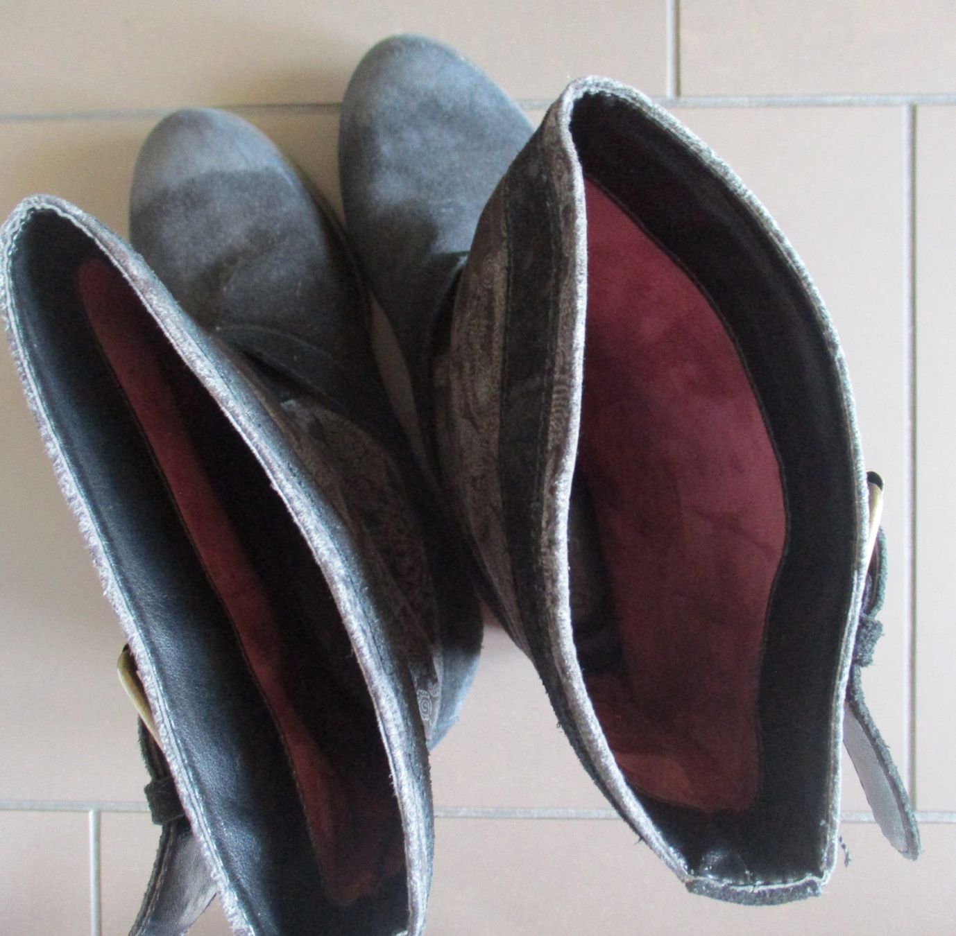 Desigual Damenschuhe: Desigual - Country Stiefel Gr. 39 – Gebraucht aus Jona von Loki40 4