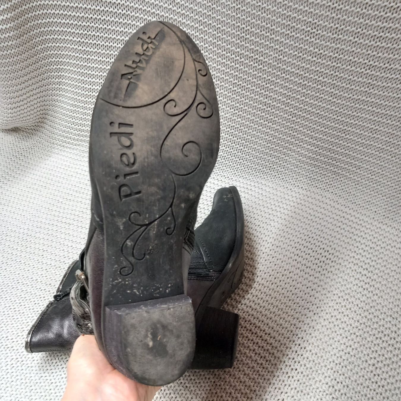 Scarpe da donna: Lederstiefel Piedi Nudi Gr.40 schwarz – Usato da Gwatt (Thun) venduto da umwelt-brocki 4