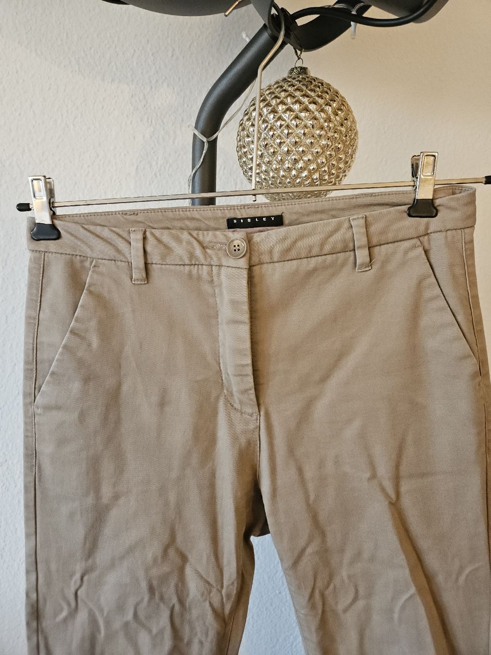 Sisley Pantaloni: Kleider ab 2 Fr. - Sisley Hose – Usato da Zürich venduto da LK0138 1