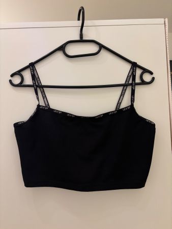 Levis cropped Top