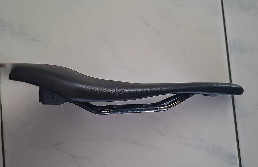 Pezzi di ricambio: SQlab 612 Sattel , gesammtbreite 14cm – Usato da Holderbank AG venduto da Jojer 1