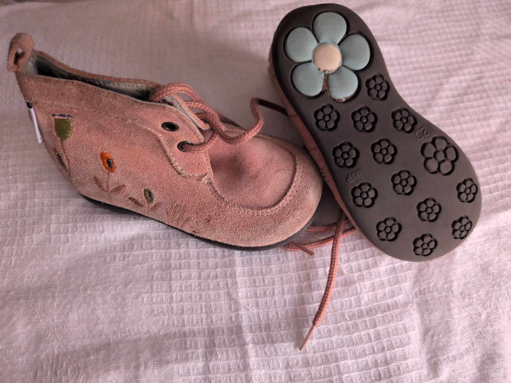 Schuhe für Mädchen: Mädchenschuh 20 – Gebraucht aus Mädris-Vermol von Lady365