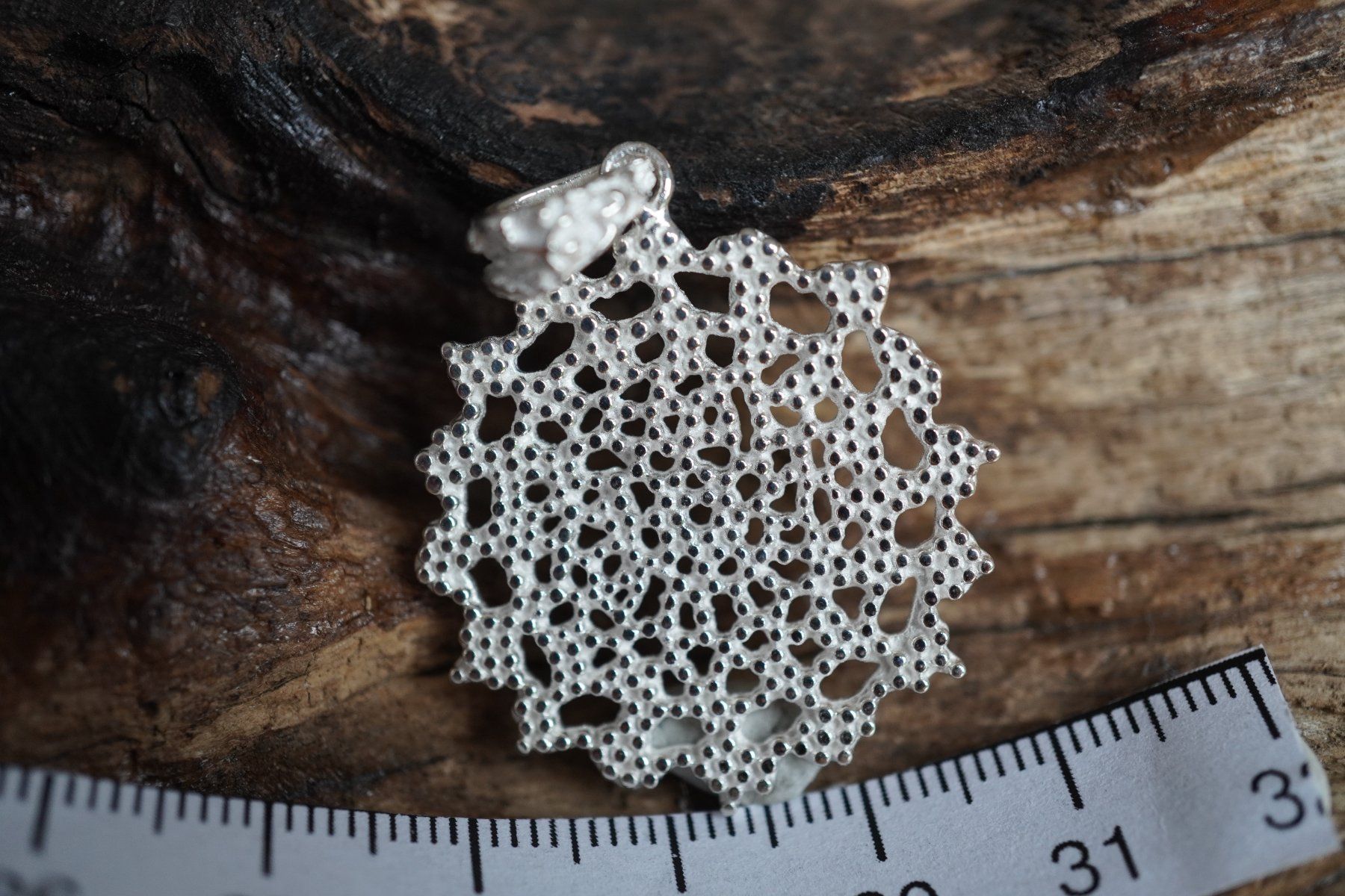 Ciondoli: Mandala   Anhänger Blume    925 Silber  28mm – Nuovo e nell'imballaggio originale da Balgach venduto da top_silver