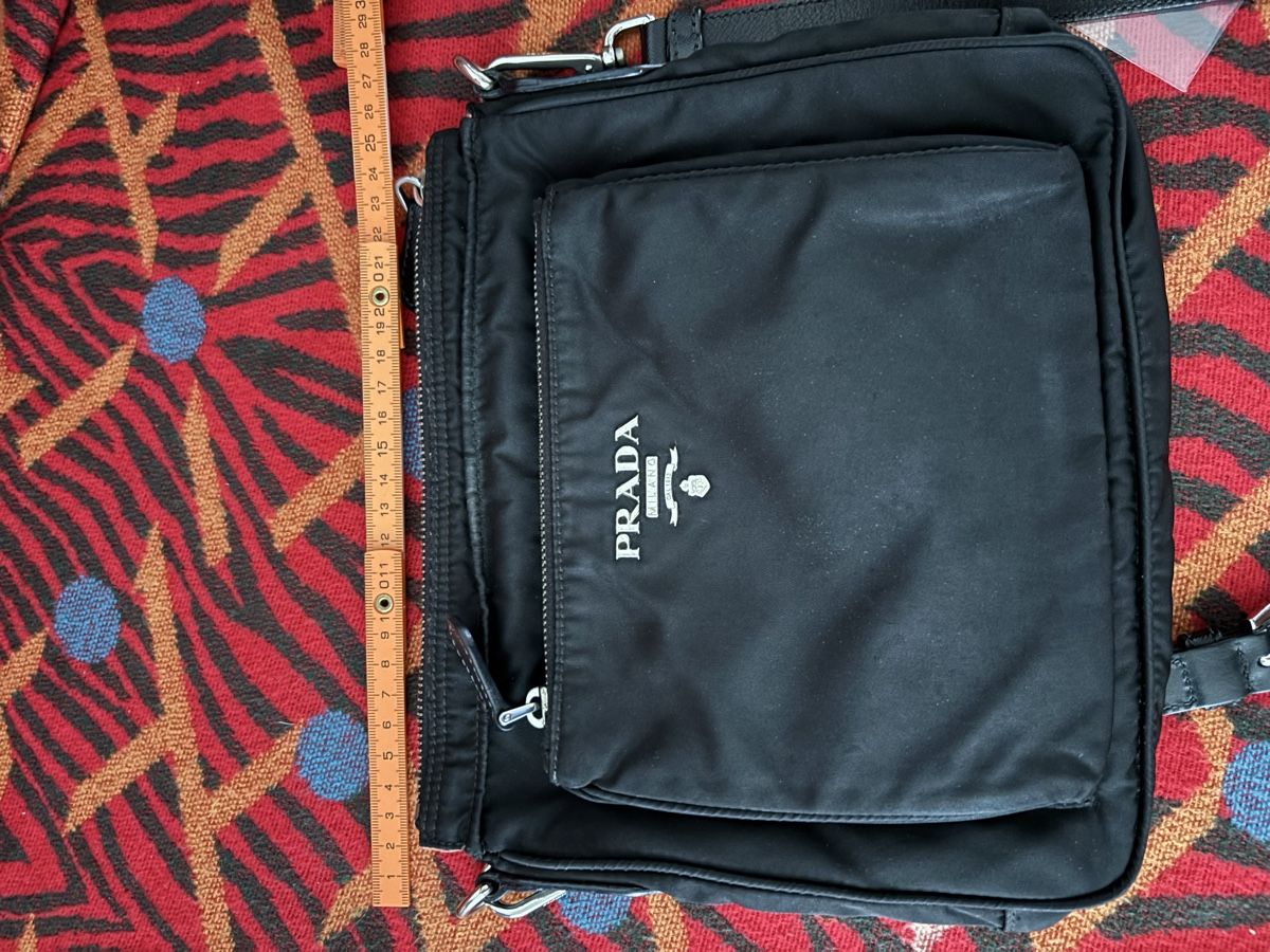 Prada Taschen: Prada Tessuto Nylon Shoulder Bag Black Good Condition – Gebraucht aus Buchrain von Mr.Kim 6