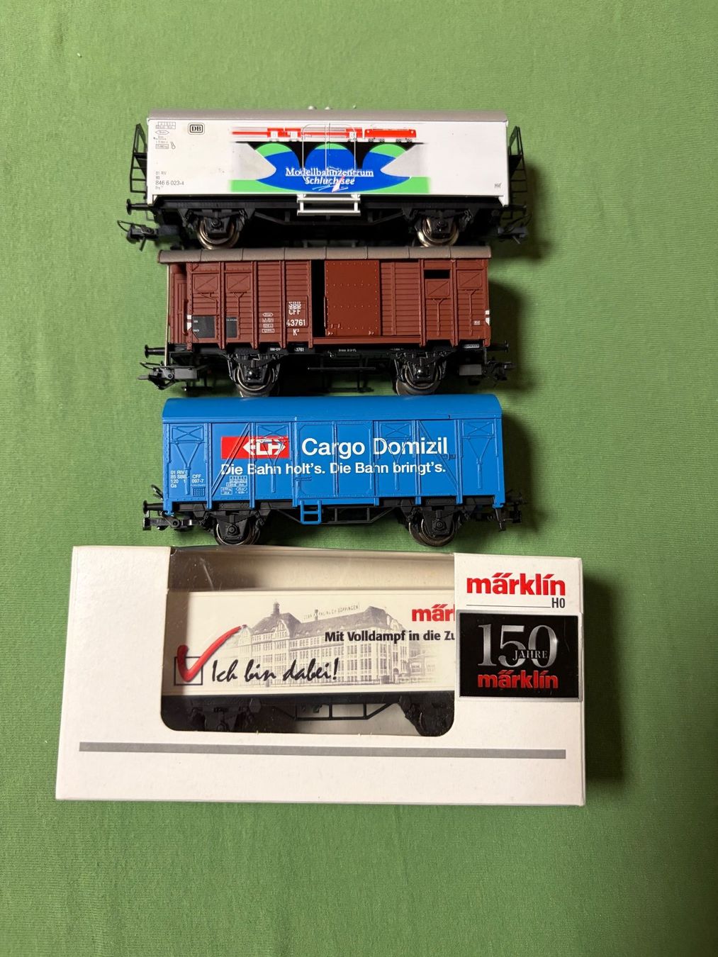 Märklin Modellini di ferrovie: 4 Güterwagen – Usato da Oeschgen venduto da franz9