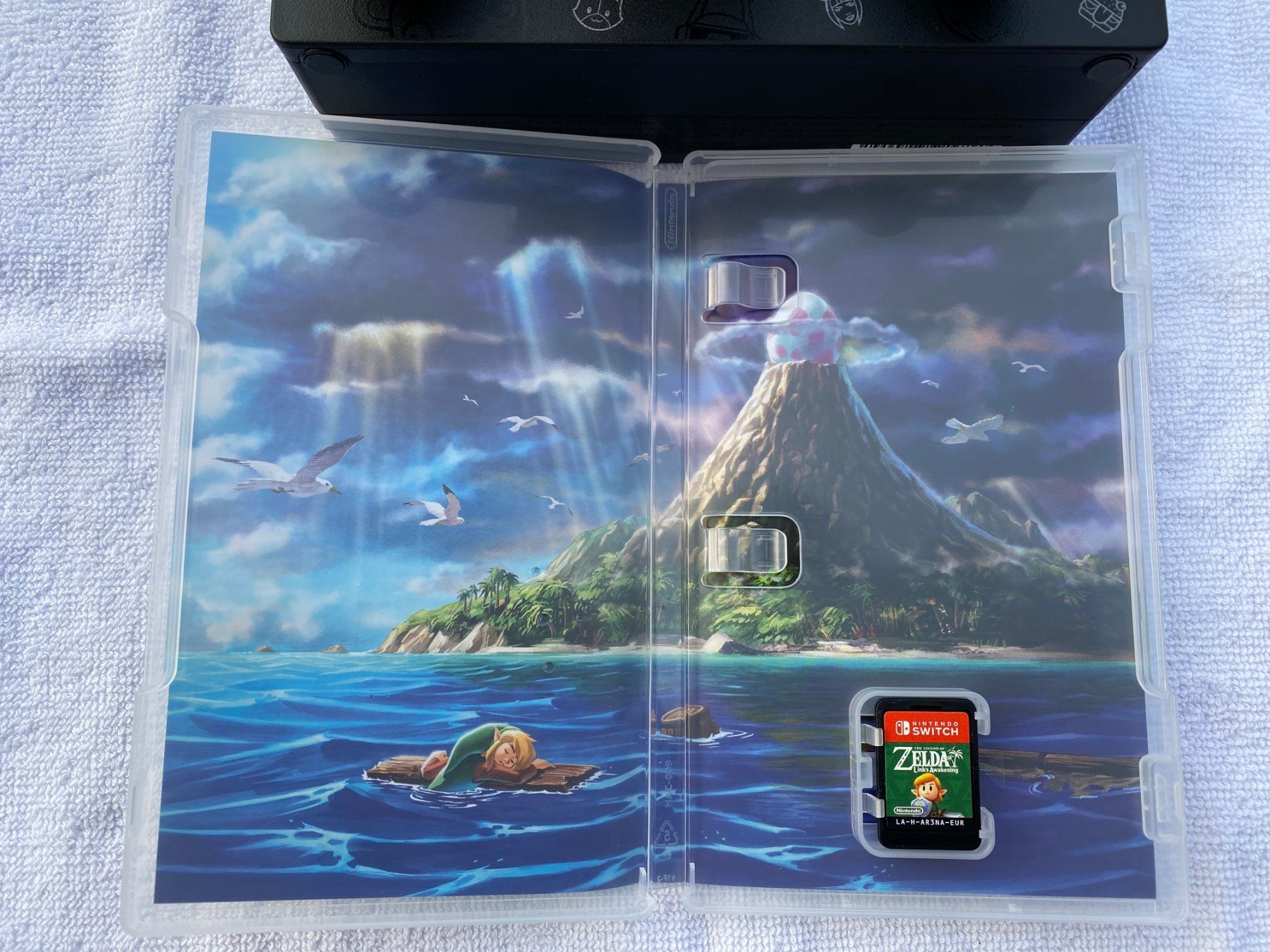 Nintendo Konsolen: Nintendo Switch - Fortnite Special Edition – Gebraucht aus Zufikon von  6
